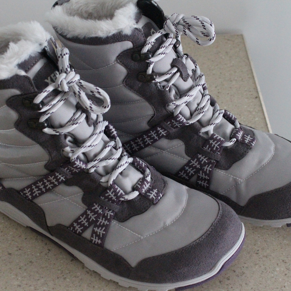 Women’s Gray Lace-Up Winter Ankle Boots